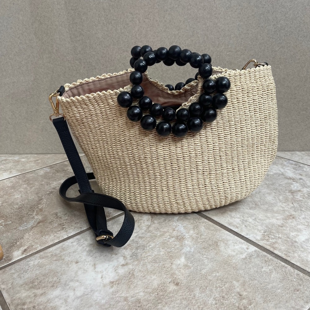 Chico's Woven Raffia Beaded Handle Crossbody Bag Beige Black Leather Trim - Picture 2 of 9